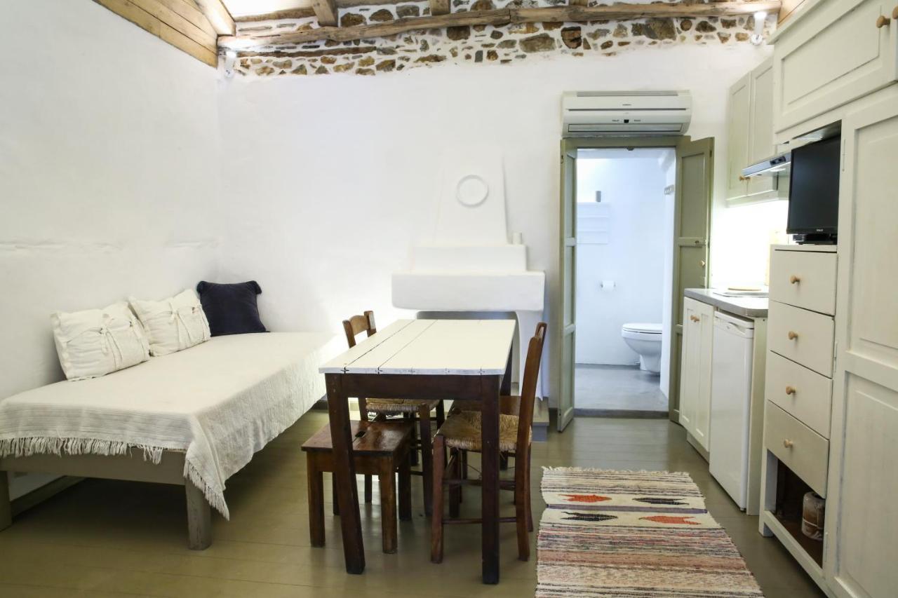 Ghermaniko Guesthouse ดามูคารี ภายนอก รูปภาพ