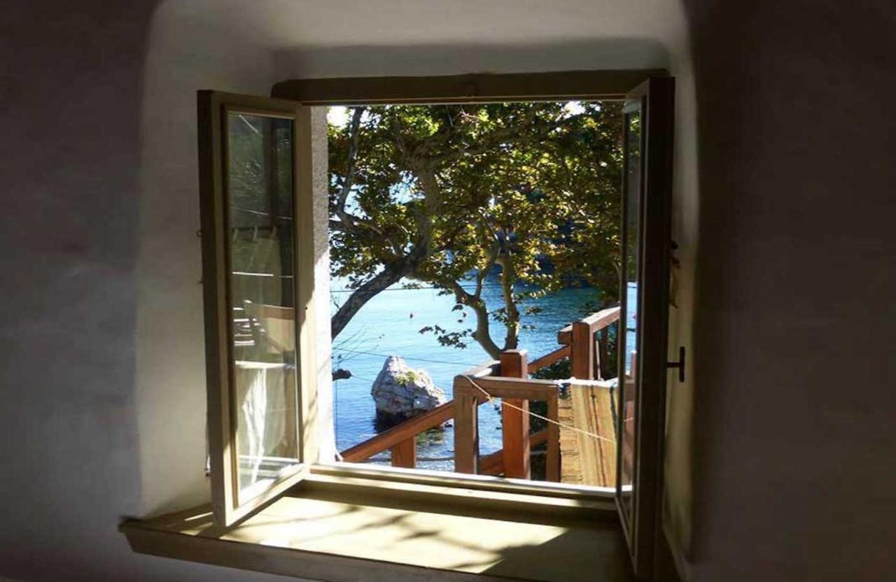 Ghermaniko Guesthouse ดามูคารี ภายนอก รูปภาพ